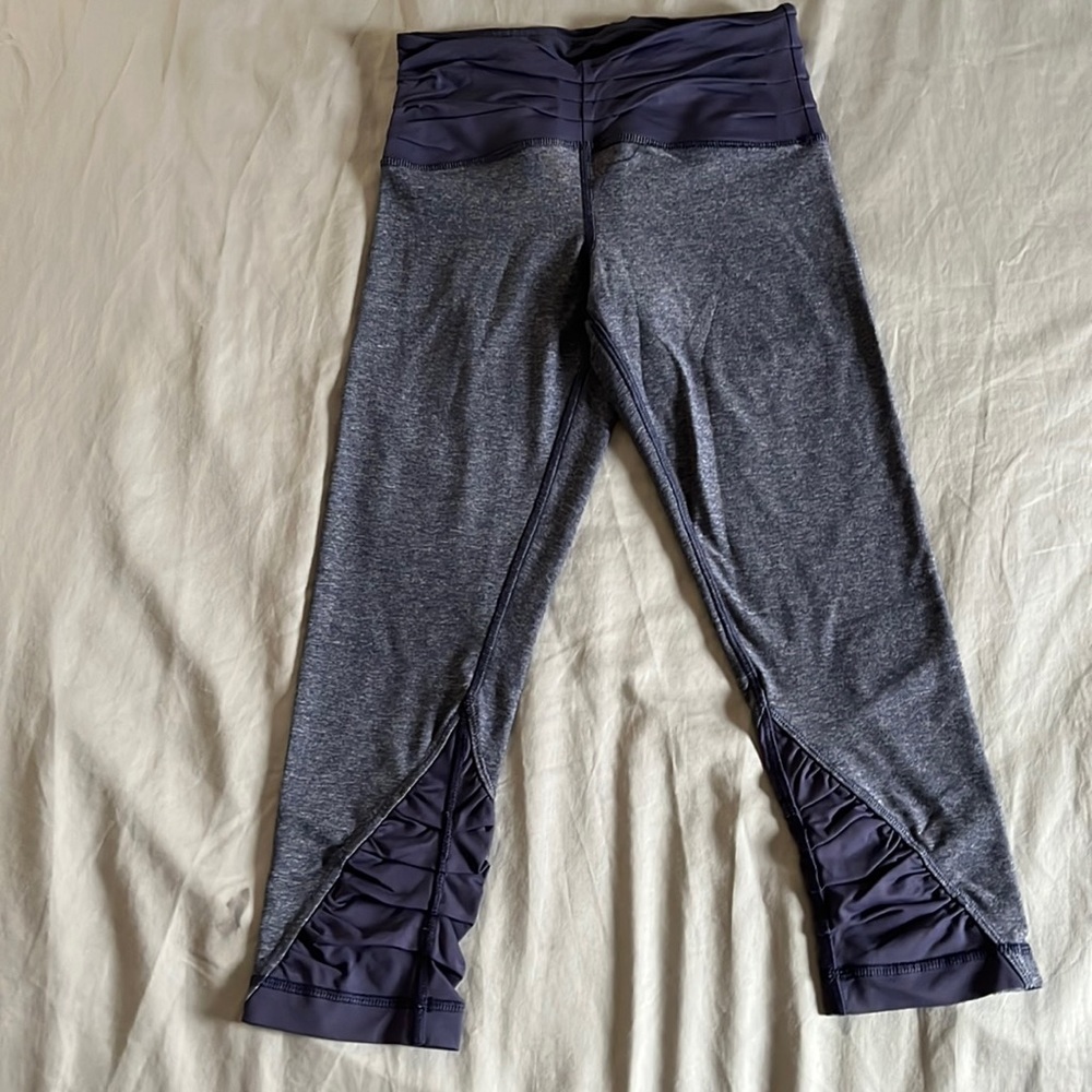 Lululemon rouched yoga crop